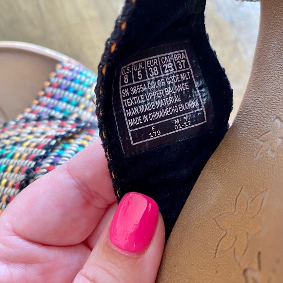 Skechers Luxe Foam Sandals Wedges - Picture 4 of 5